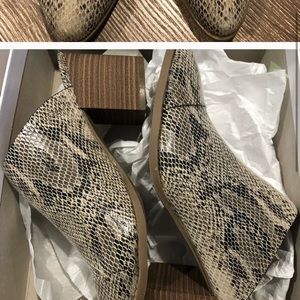 Lauren Conrad mules- print color